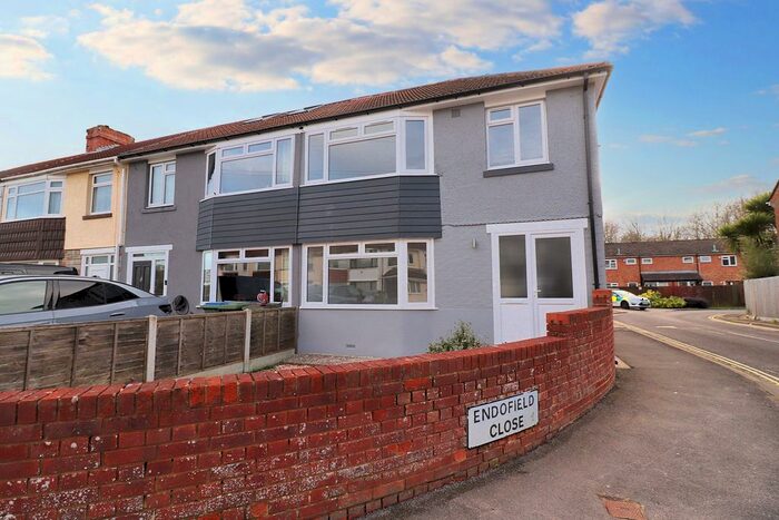 3 Bedroom End Of Terrace House To Rent In Fareham, Hampshire, PO14