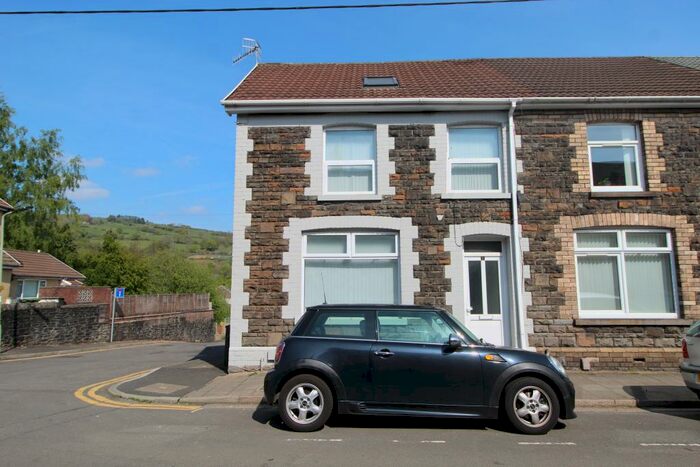 6 Bedroom House To Rent In Meadow Street, Treforest, Pontypridd, CF37