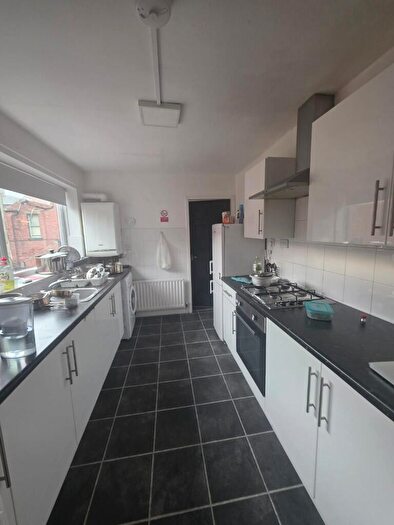 2 Bedroom Flat To Rent In Dilston Road, Newcastle Upon Tyne, NE4