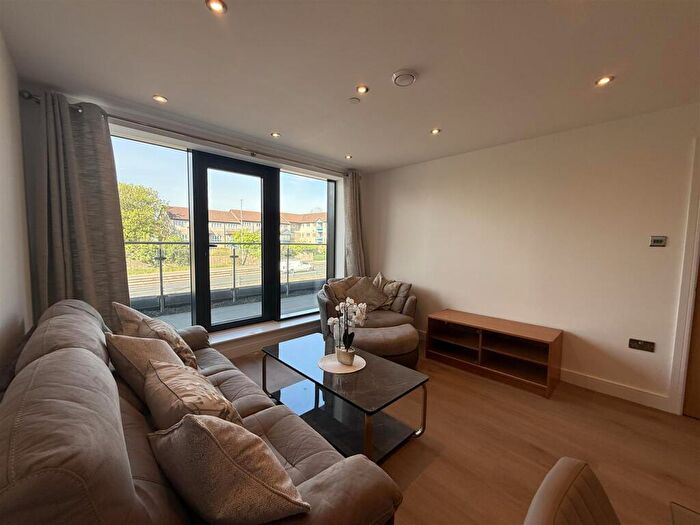 2 Bedroom Apartment To Rent In Axis, York Road, Leeds, LS9