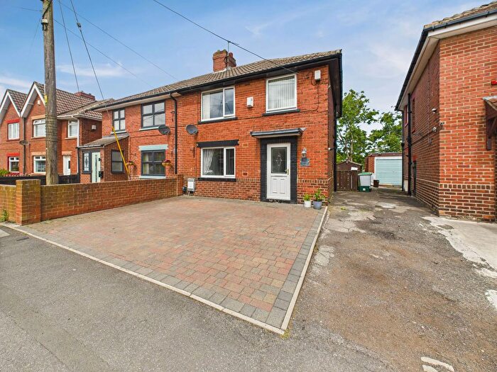 3 Bedroom Semi-Detached House To Rent In Oakdale Road, Consett, DH8