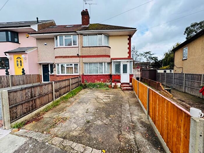 2 Bedroom End Of Terrace House For Sale In Gonville Crescent, Northolt, UB5