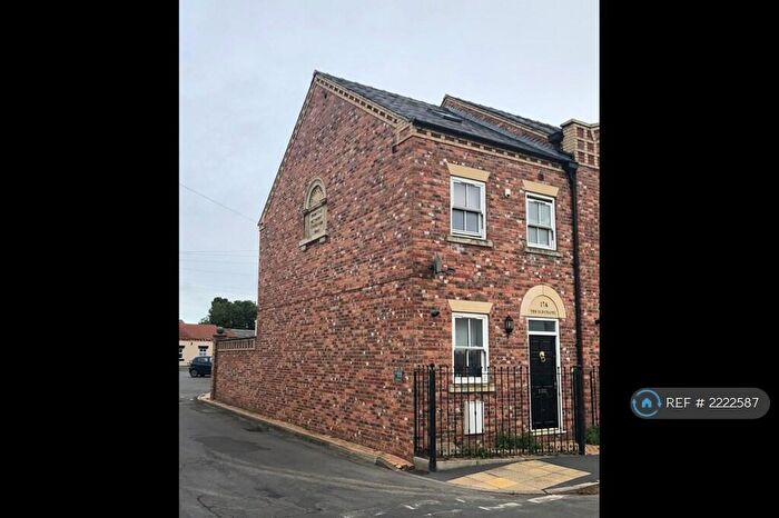 3 Bedroom Terraced House To Rent In Cross Street, Crowle, Scunthorpe, DN17
