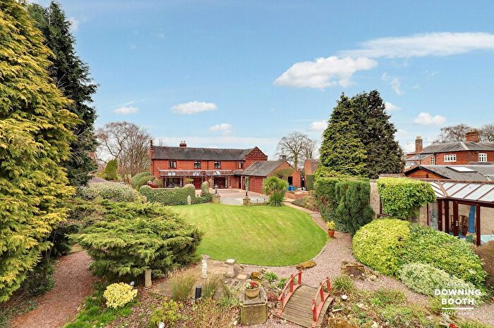 4 Bedroom Barn Conversion For Sale In Fosseway Lane, Lichfield, WS13