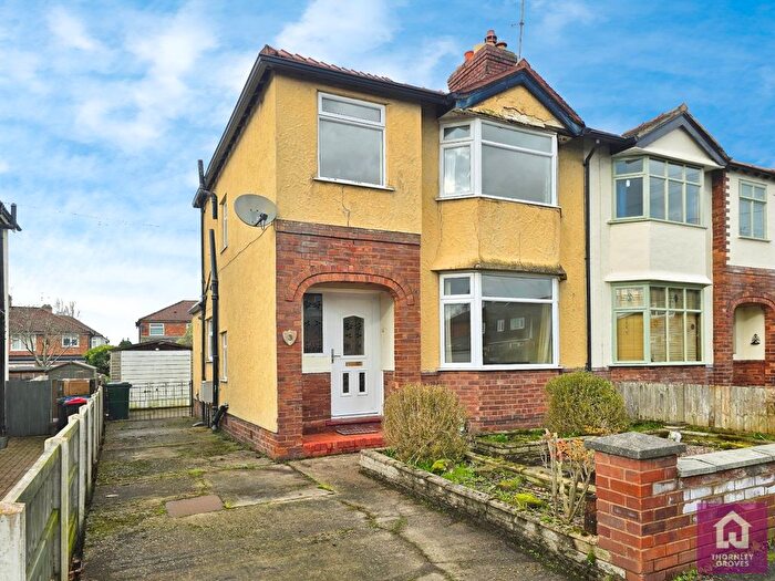 3 Bedroom Semi Detached House For Sale In The Crescent, Newton, Chester, Cheshire, CH2