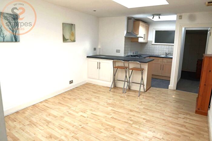 1 Bedroom Flat To Rent In B Haydons Road, Wimbledon, London, SW19