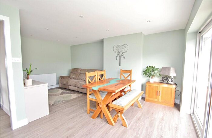 2 Bedroom Bungalow For Sale In Belmont Close, Verwood, Dorset, BH31