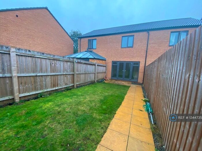 2 Bedroom Terraced House To Rent In Orchid Close, Birmingham, B37