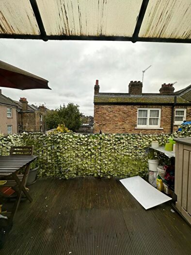 1 Bedroom Flat To Rent In Philip Lane, London, N15