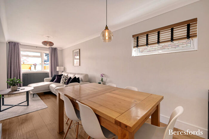 4 Bedroom Detached House For Sale In Broad Oaks Park, Colchester, CO4