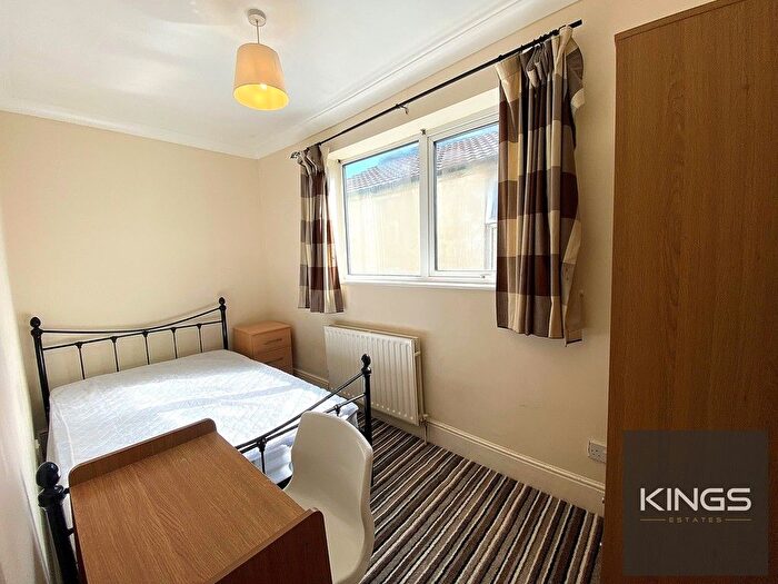 3 Bedroom Terraced House For Sale In Jubilee Road, Southsea, PO4