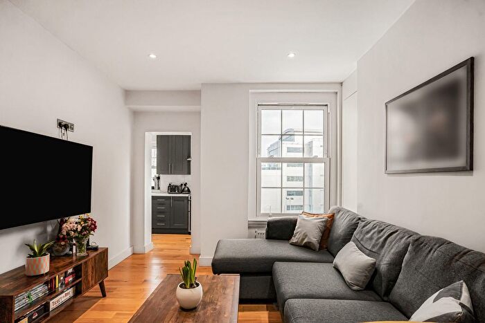 2 Bedroom Flat For Sale In Cartwright Street, London, E1