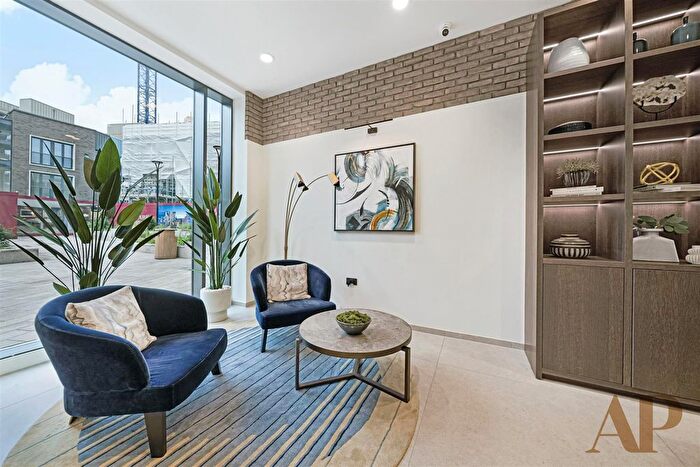 1 Bedroom Flat To Rent In Manuscript Court, Postmark, WC1X