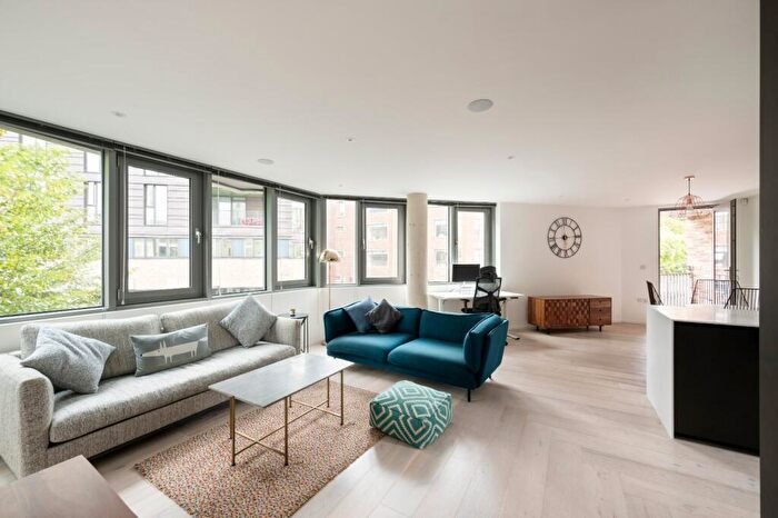 2 Bedroom Apartment To Rent In East Road, London, N1