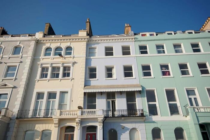 2 Bedroom Flat To Rent In Marina, St Leonards On Sea, East Sussex, TN38