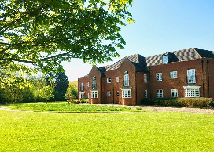 3 Bedroom Apartment For Sale In Reffield Close, Towcester, NN12