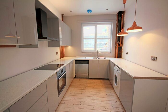 3 Bedroom Maisonette To Rent In London Road, Brighton, East Sussex, BN1