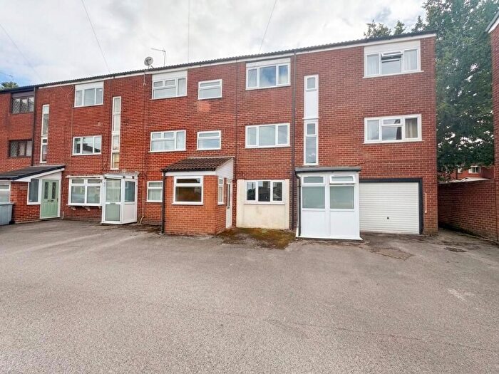 3 Bedroom Town House For Sale In Clough Avenue, Wilmslow, SK9