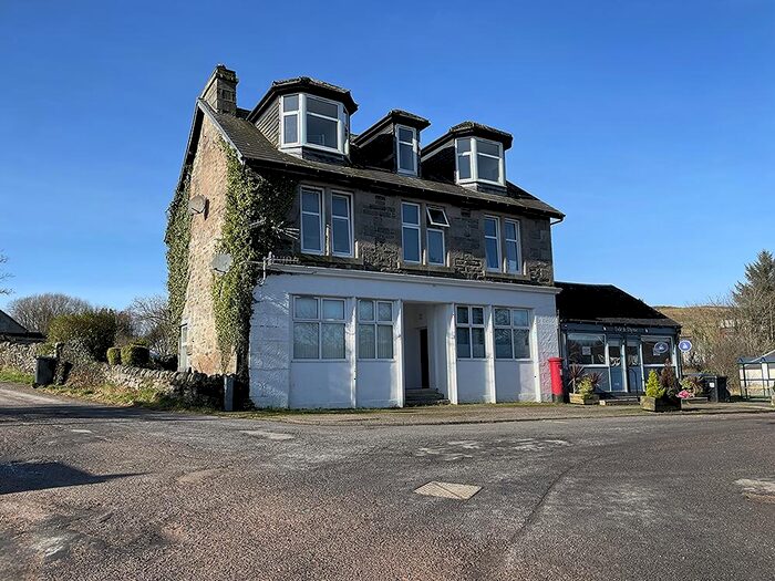 2 Bedroom Flat For Sale In Battlefield Buildings, Kames, Tighnabruaich, PA21