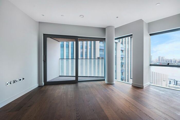 2 Bedroom Flat To Rent In No., Upper Riverside, Cutter Lane, Greenwich Peninsula, SE10