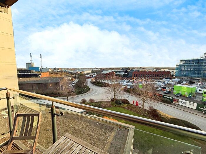 1 Bedroom Flat To Rent In Clarence House, The Boulevard, Leeds, West Yorkshire, LS10