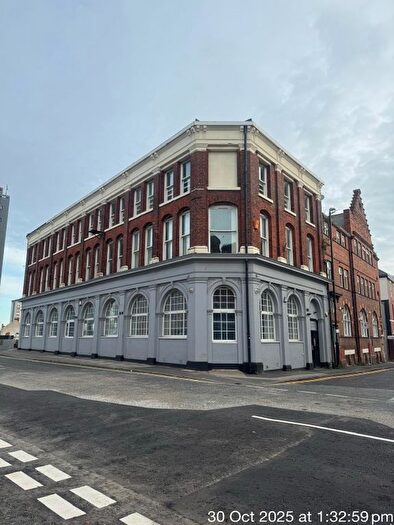 1 Bedroom Flat To Rent In Borough Road, Sunderland, Tyne Amp; Wear, SR1