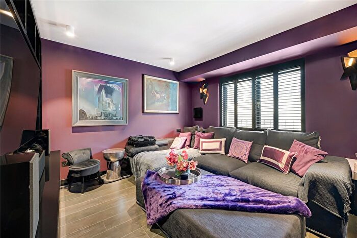 4 Bedroom Flat To Rent In Glendore House, W1J