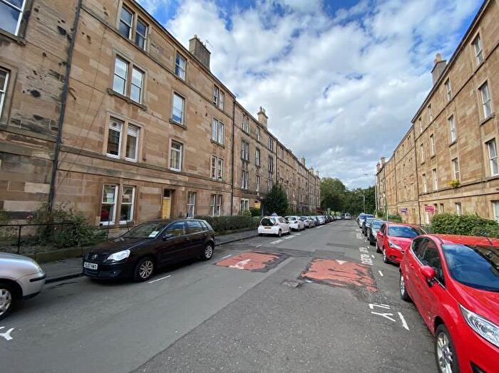 2 Bedroom Flat To Rent In Livingstone Place, Edinburgh, EH9