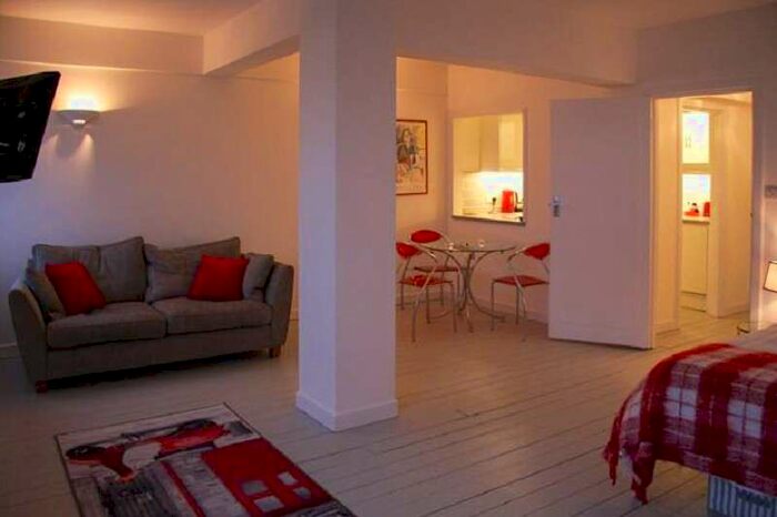 1 Bedroom Studio Flat To Rent In 103 Marine Court, St. Leonards-on-sea, East Sussex. TN38