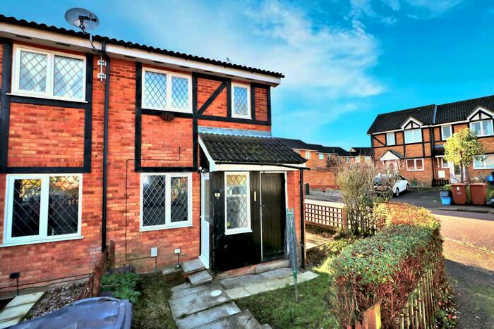 1 Bedroom Cluster House To Rent In Shearwater Close, Stevenage, SG2