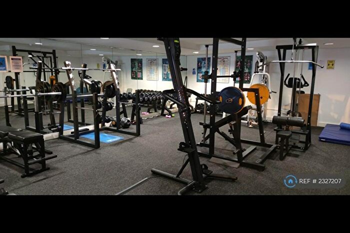 2 Bedroom Flat To Rent In Beetham Plaza, Liverpool, L2