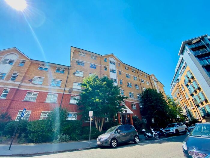 2 Bedroom Flat To Rent In Scarbrook Road, Croydon, CR0