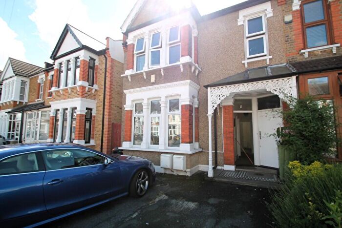 1 Bedroom Flat To Rent In Coventry Road, Ilford, London, IG1