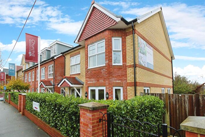 1 Bedroom Retirement Property For Sale In Knights Lodge, Lymington, Hampshire, SO41