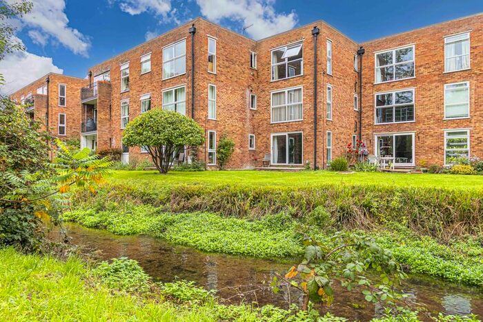 2 Bedroom Flat To Rent In River Park, Hemel Hempstead, HP1