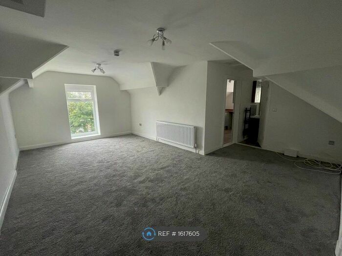 1 Bedroom Flat To Rent In Mount Pleasant, Swansea, SA1