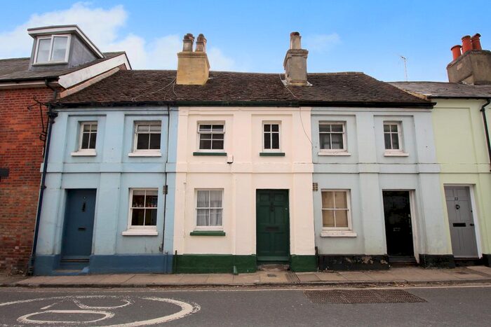 2 Bedroom Terraced House To Rent In Lenten Street, Alton, GU34