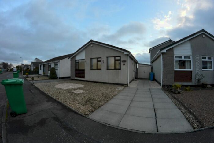 3 Bedroom Bungalow To Rent In Hopetoun View, Dalgety Bay, KY11