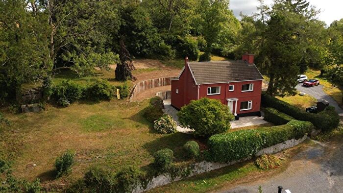 4 Bedroom Smallholding For Sale In Taliaris, Llandeilo, SA19