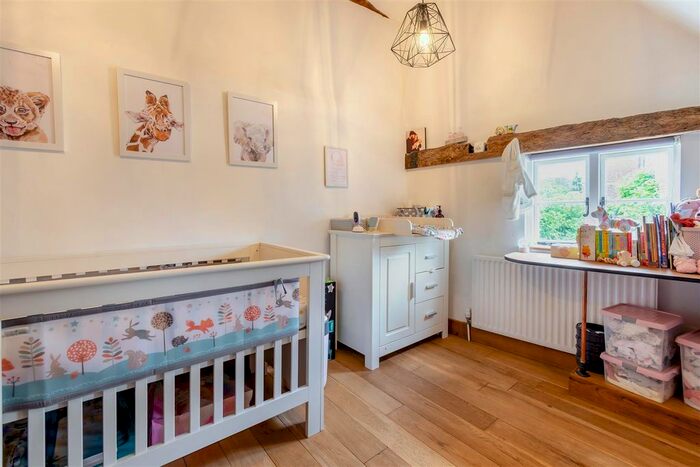 2 Bedroom Cottage For Sale In Roseacre Lane, Bearsted, Maidstone, ME14