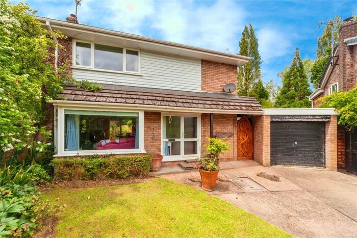 3 Bedroom Detached House For Sale In St. Peters Park, Northop, Mold, Flintshire, CH7