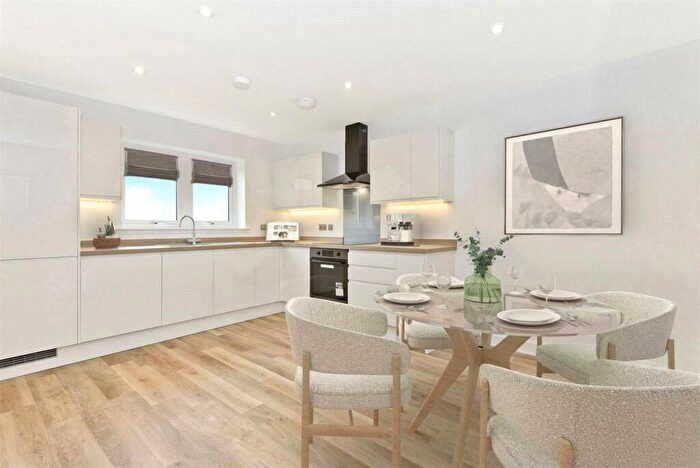 4 Bedroom Detached House For Sale In Paton Close, Hayfield Brae, Methven, PH1