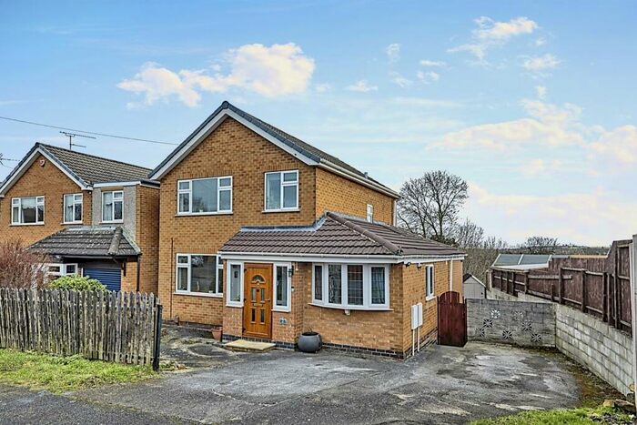 4 Bedroom Detached House To Rent In Henshaw Place, Ilkeston, DE7