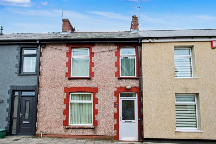 3 Bedroom Terraced House To Rent In Commercial Street, Aberbargoed, CF81