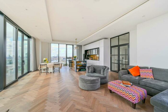 3 Bedroom Flat To Rent In Gauging Square, St Katharine Docks, London, E1W