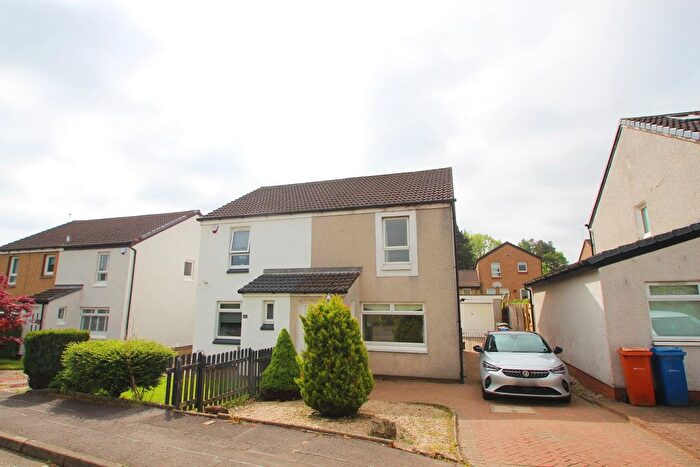 2 Bedroom Property To Rent In Kintessack Place, Glasgow, G64