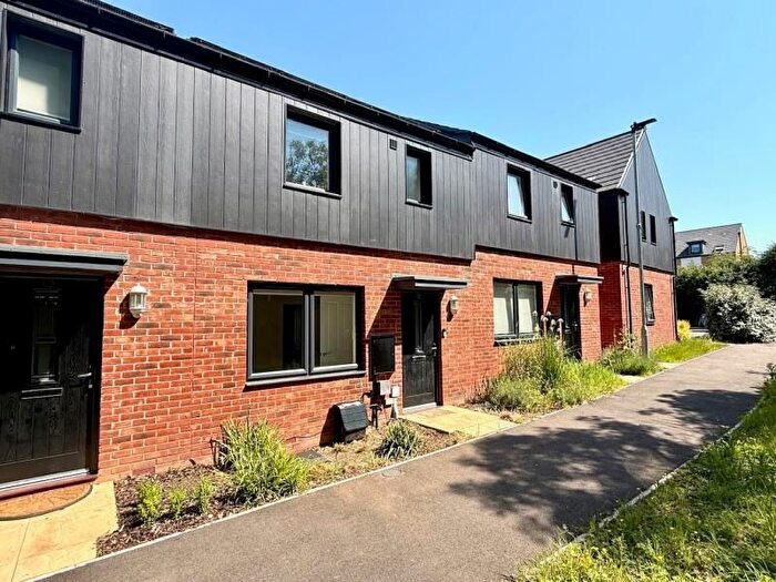 3 Bedroom Terraced House To Rent In Davies Close, Yate, Brisitol, BS37