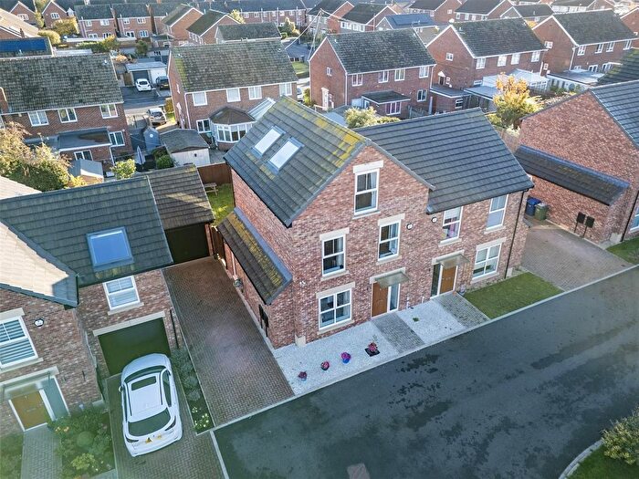 4 Bedroom Semi-Detached House For Sale In Holly Grove, Thorpe Willoughby, YO8
