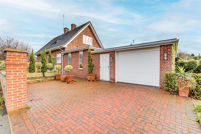 2 Bedroom Detached House For Sale In Parkcroft Road, West Bridgford, Nottinghamshire, NG2