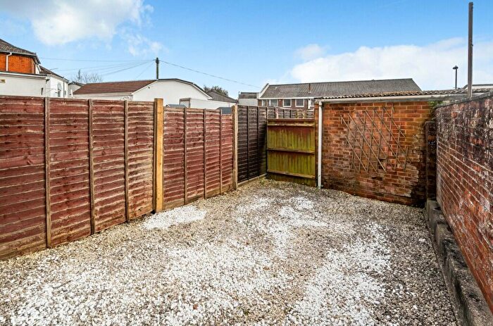 1 Bedroom Flat To Rent In Richmond Road, Southampton, Hampshire, SO15
